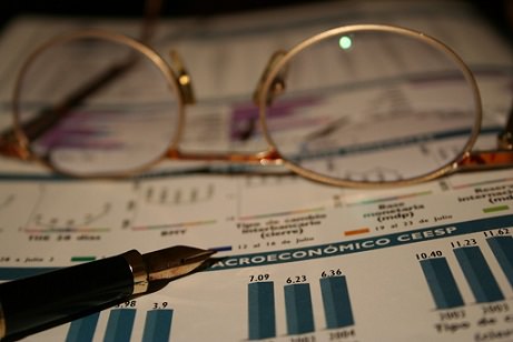 金融データ分析とメガネ