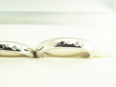 結婚指輪　オリジナル　絵柄