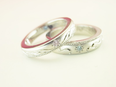 結婚指輪　彫り　繊細